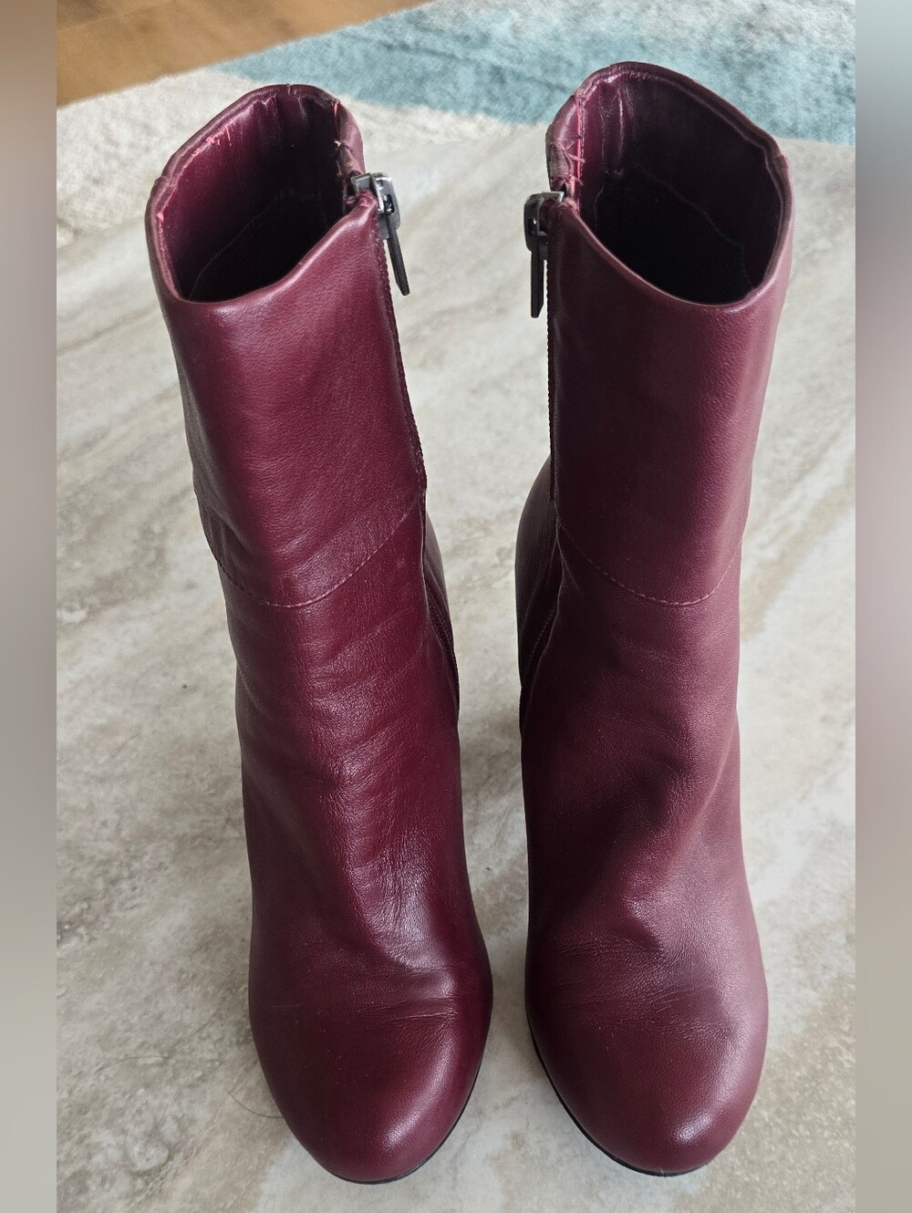 Very Volatile Burgundy Leather Ankle Boots Block Heel Women’s 6.5
